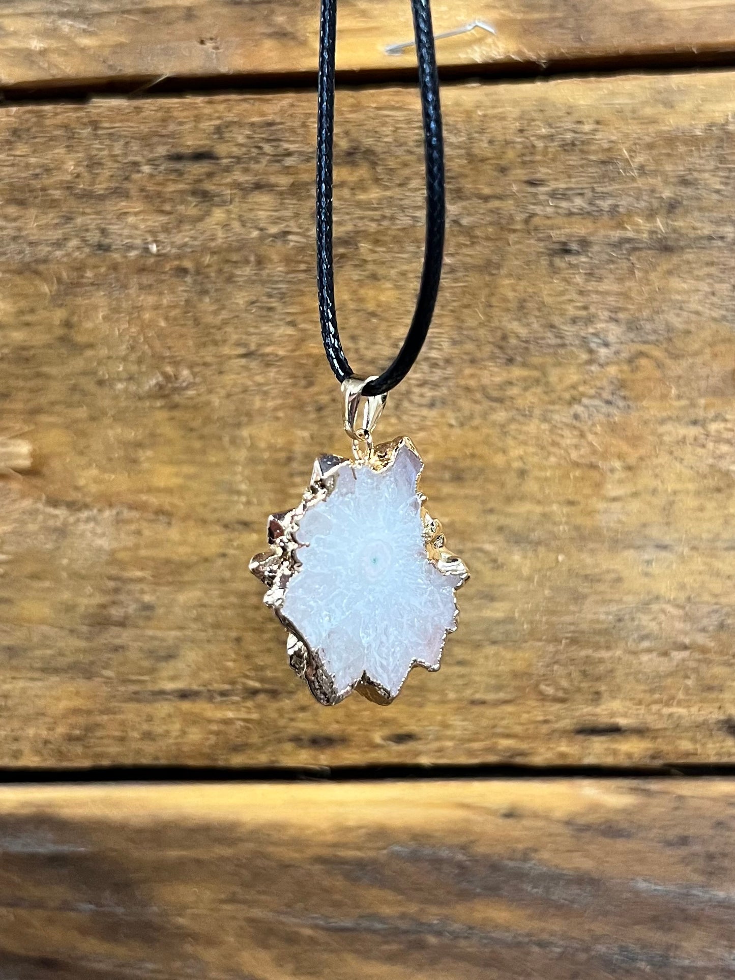 Aura Druzy Agate Pendant Necklace