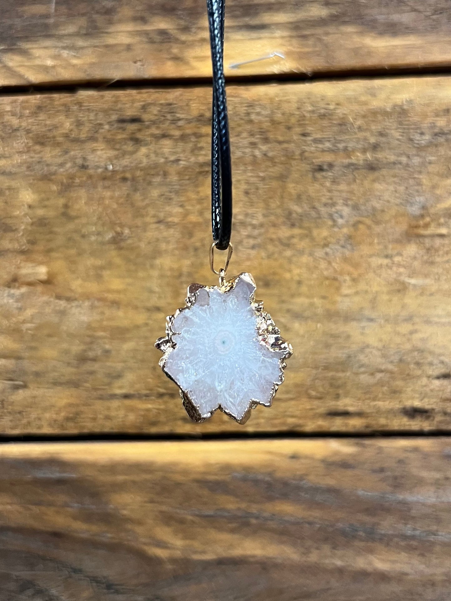 Aura Druzy Agate Pendant Necklace